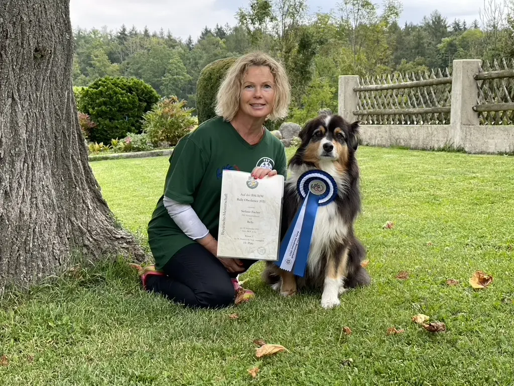 Hundetrainerin Stefanie Fischer vom Hundeverein Türkenfeld